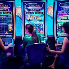 hbk77 live blackjack bet placement interface showing betting options and player balance